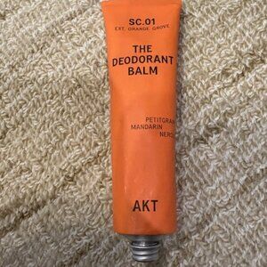 AKT The deodorant Balm